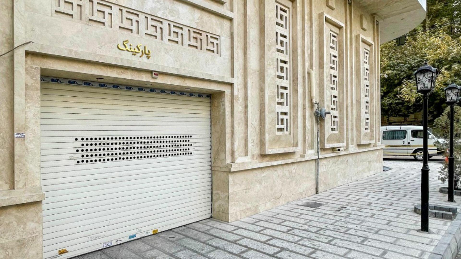 هتل حدیث مشهد پارکینگ